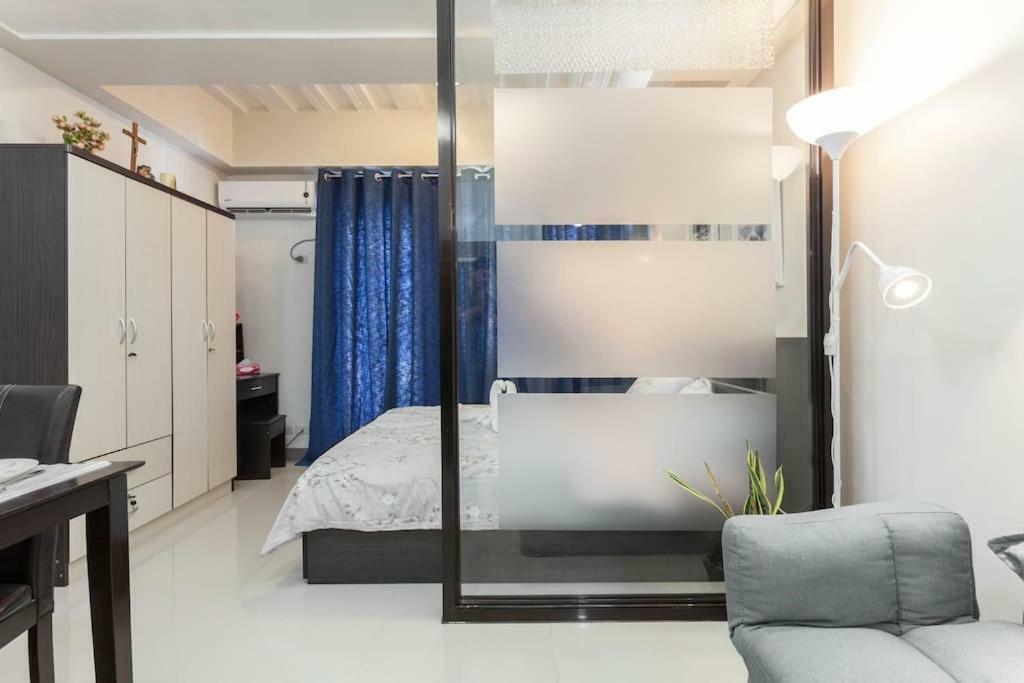 Jen'S Paranaque City Apartment Manila Exteriör bild